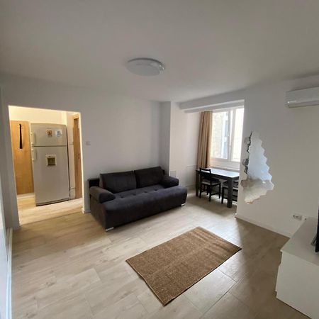 ブカレストApartament Universitateアパートメント エクステリア 写真